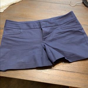 NAVY LILLY PULITZER SHORTS VGUC